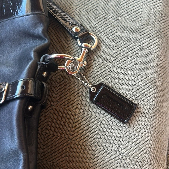 COACH💥VINTAGE💥Bonnie Leather Foldover Convertible Tote/Shoulder Bag - Picture 4 of 15